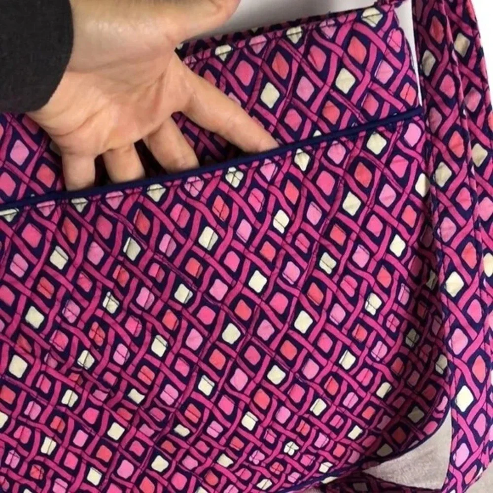 VERA BRADLEY Katalina Pink‎ Triple Zip Crossbody Shoulder Bag Purse Quilted